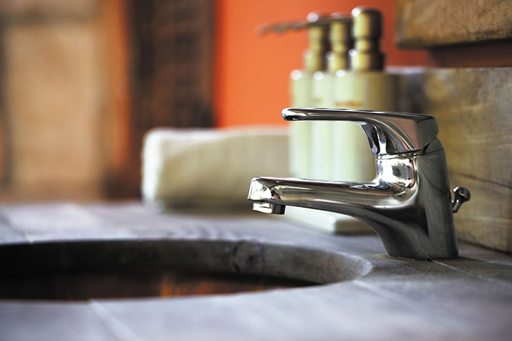 A2B Plumbers are able to fix any leaking taps you may have in Westminster Abbey. 